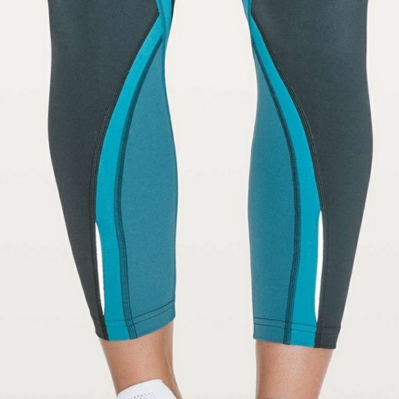 Lululemon Wild Twist 7/8 Tight *25" - Picture 3 of 11